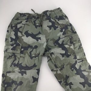 Arizona jean co. camo cargo pants